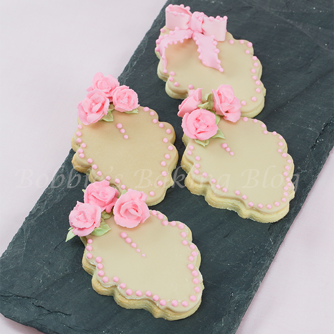 Roses From Piping to Full Blown Sugar Paste Tutorial