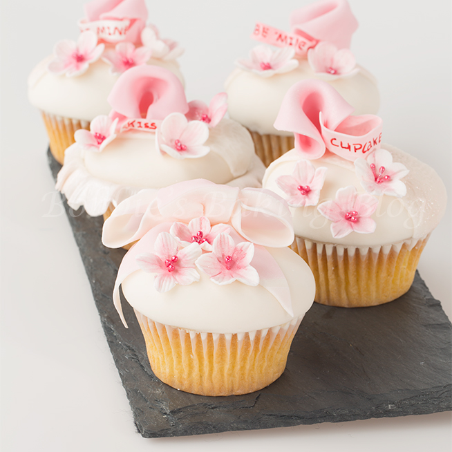 flower paste/gumpaste cherry blossom cupcake tutorial