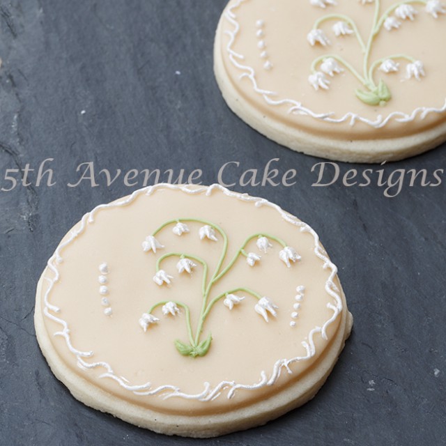 learn the art of royal icing pressure piping