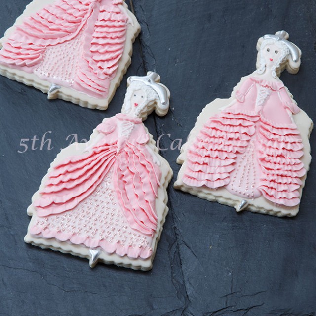 Cookies Couture with 5th Avenue Cake Designs Marie Antoinette Cookie Doll Tutorial