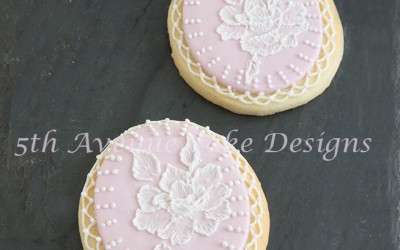 5ᵗʰ Avenue’s Advanced Brush Embroidery Bridal Cookie Art Lesson 💐🍃🖌️