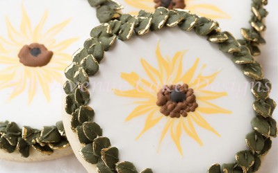 How to Decorate Wet on Wet Sunflower Cookies with Royal Icing